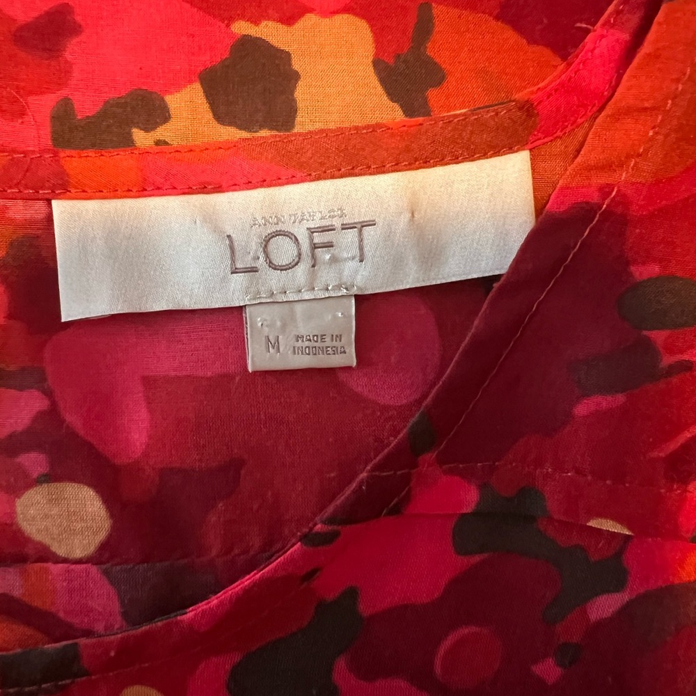 LOFT Women’s Floral Blouse - Picture 3 of 3